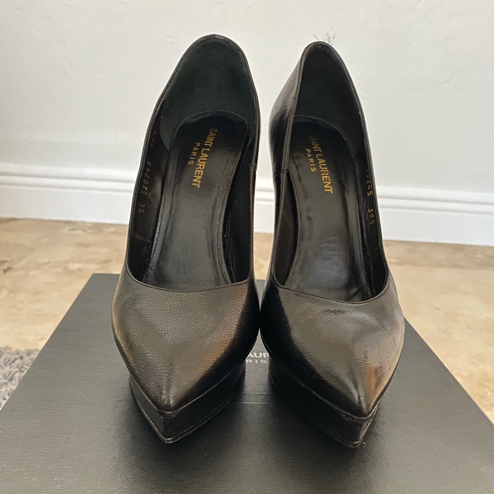 YSL Janis Pump in black